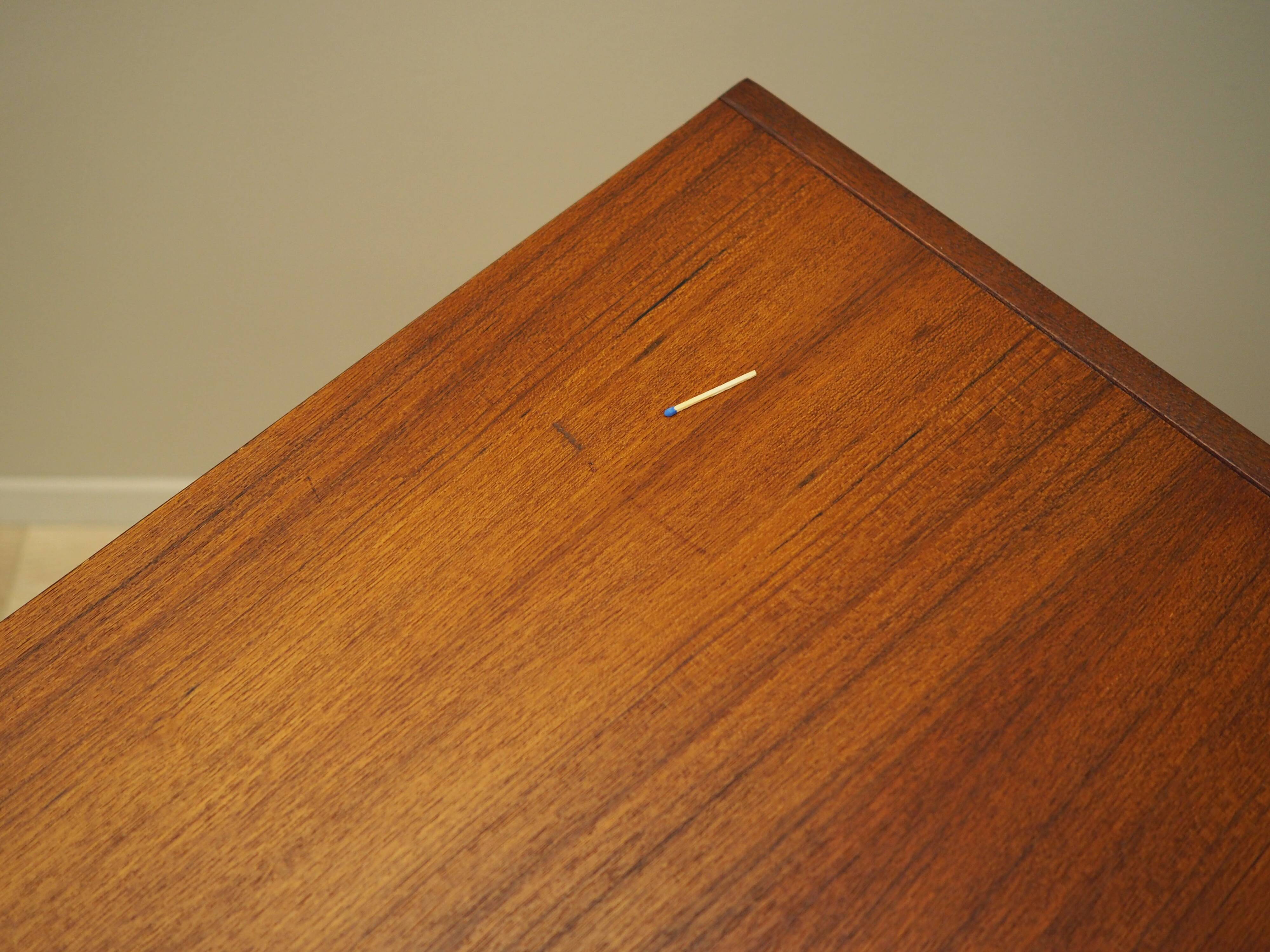 Buffet en teck, design danois, années 1970, production : Danemark