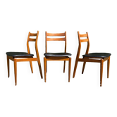 Trio de chaises scandinaves en teck et skaï noir, années 60