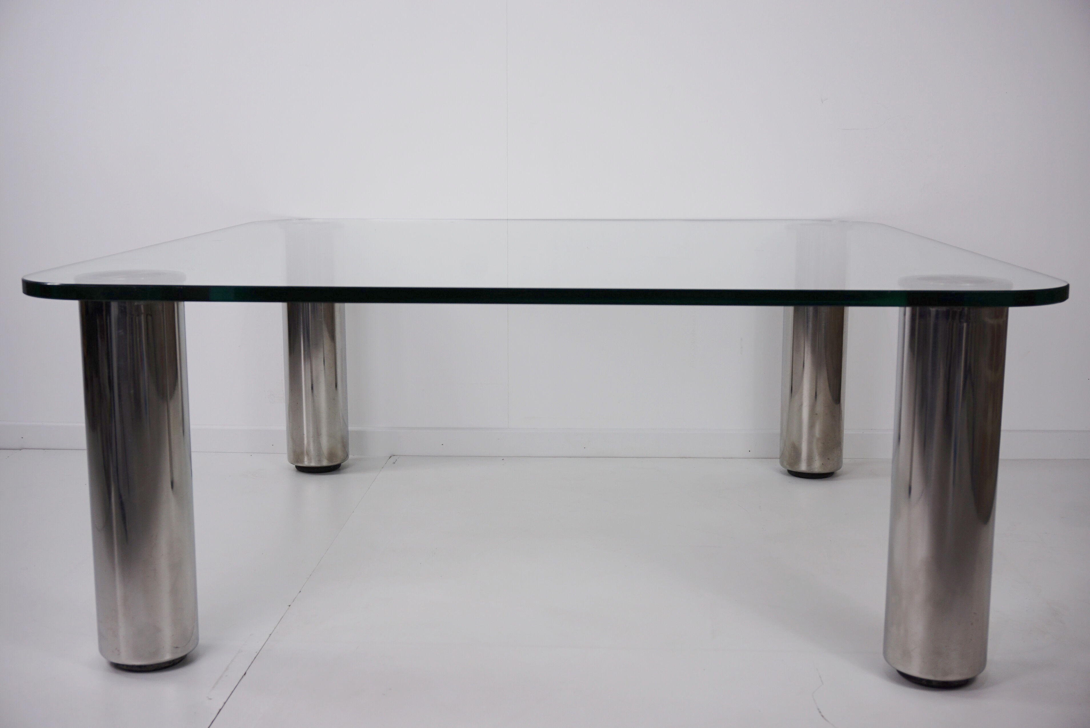 Marcuso Italian design bass table Marco Zanuso for Zanotta