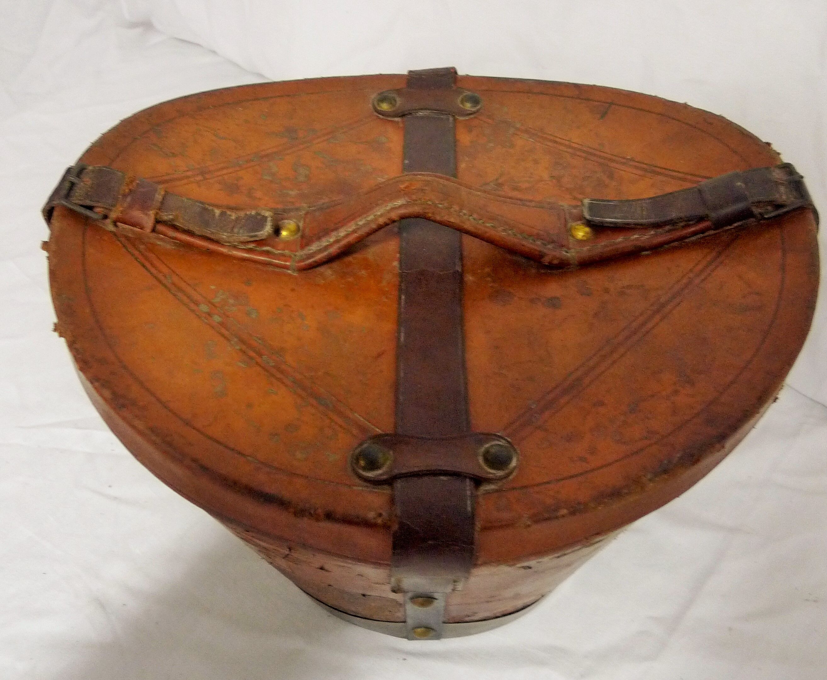 Leather hat box