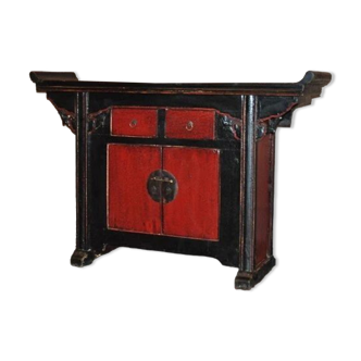 Ancient Chinese horned sideboard