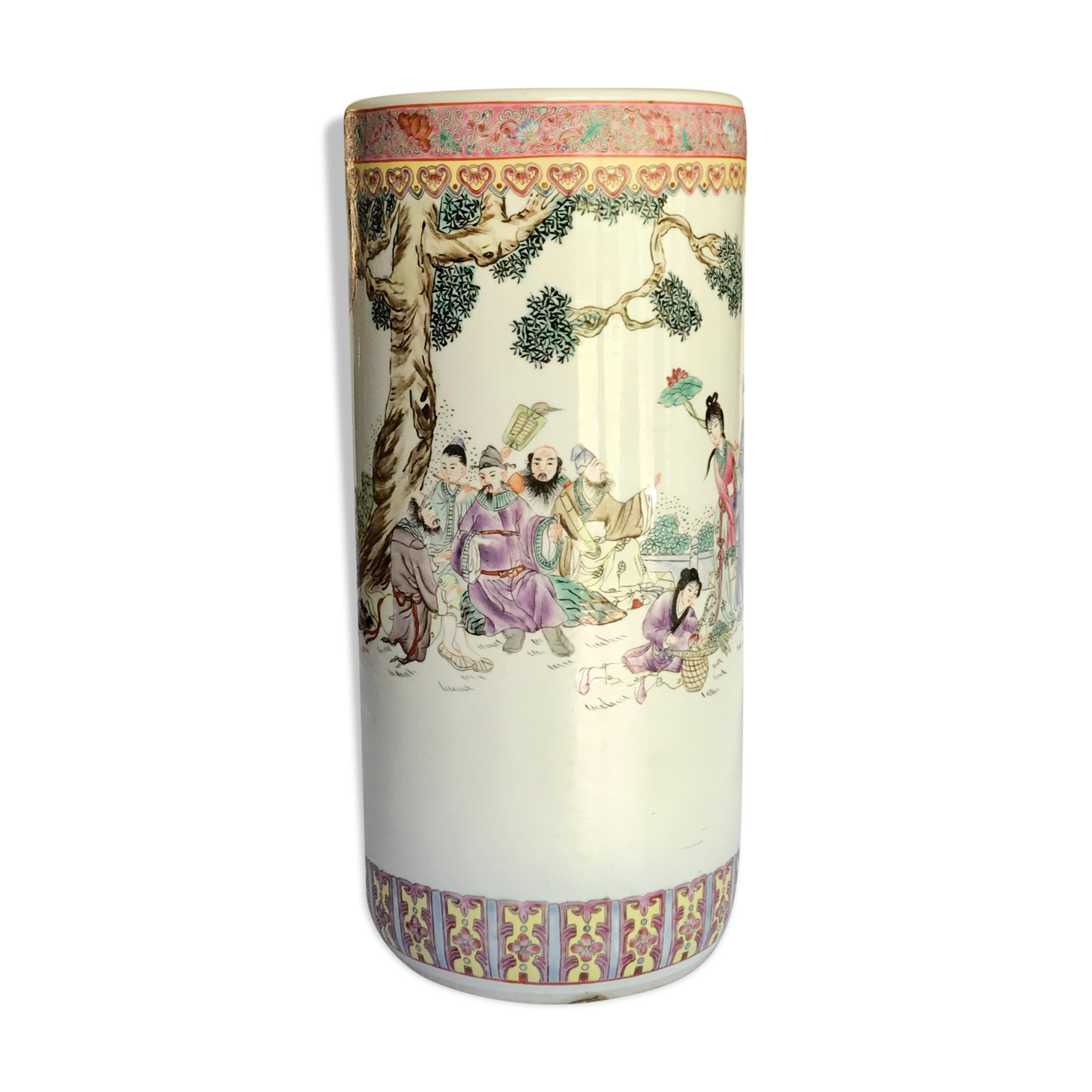 CHINA: PORCELAIN ROLL UMBRELLA DOOR WITH POLYCHROME DÉCOR