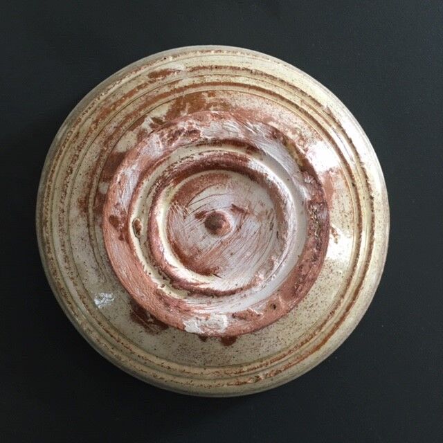 Stoneware empty pocket