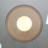 Lampe à suspension italienne en laiton, opaline et plexiglas de l'ère spatiale