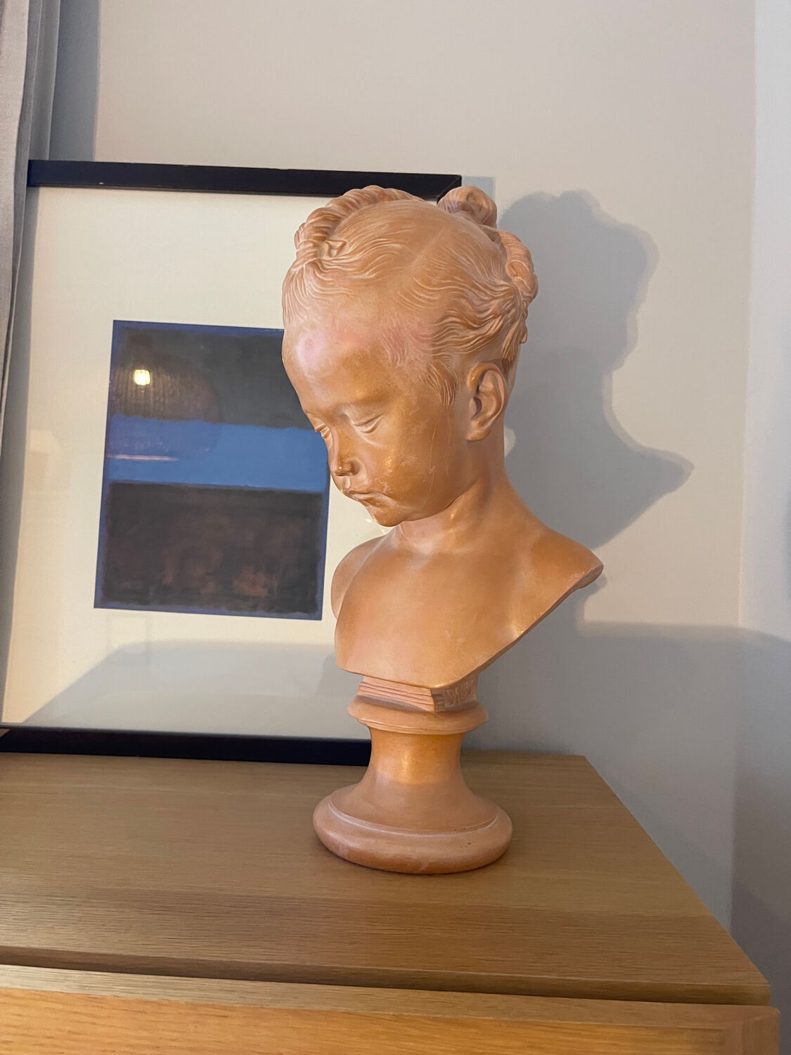Bust of a little girl