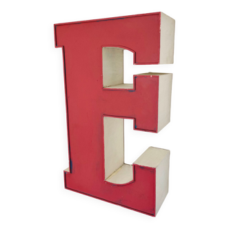 Sign letter E