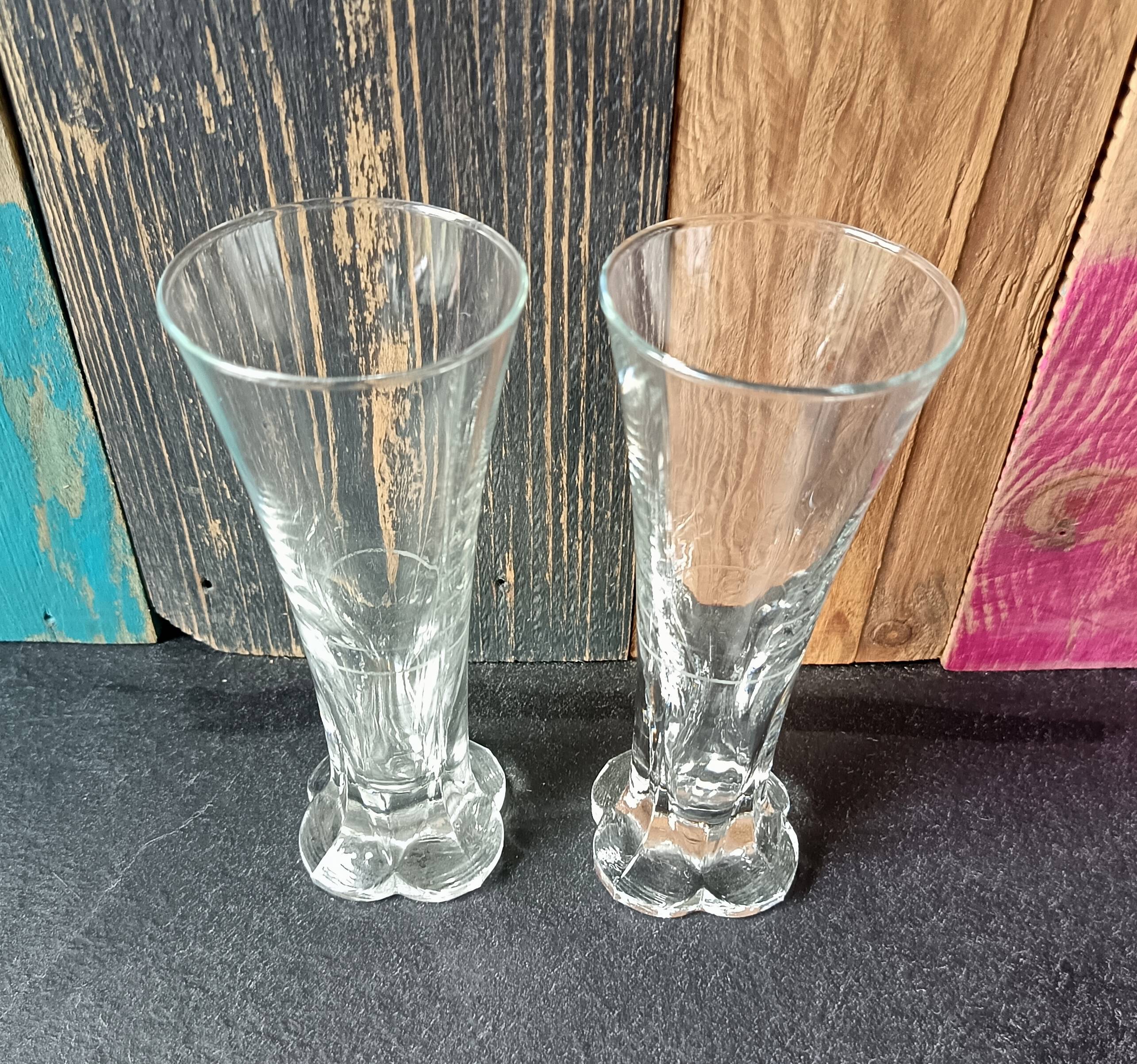 Pair of old pastis glasses with art deco dosage mark