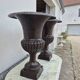 Paire de vases Médicis en fonte de Maison bourgeoise- H73cm