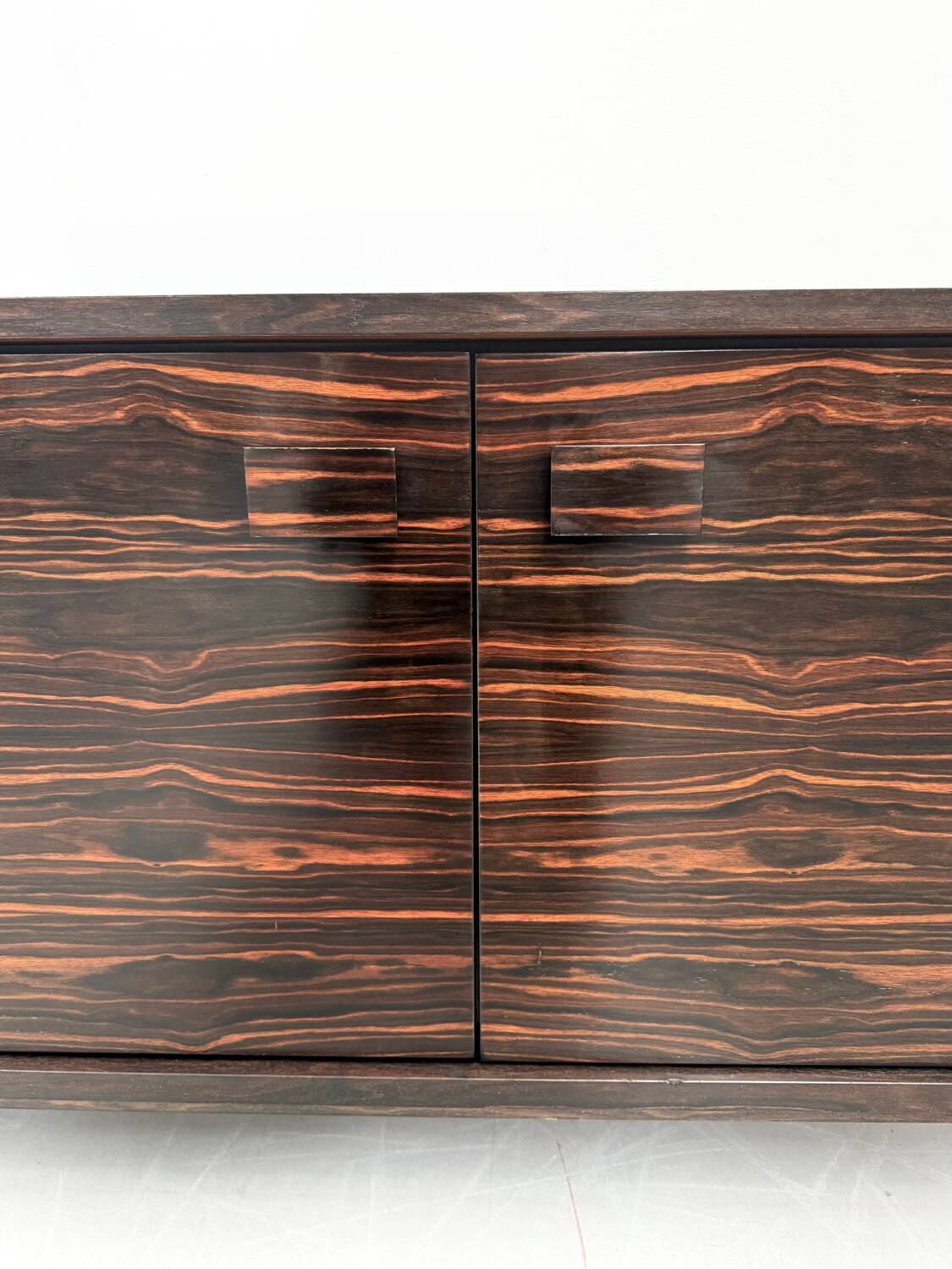 Buffet vintage en palissandre du Brésil, Belgique années 1970.
