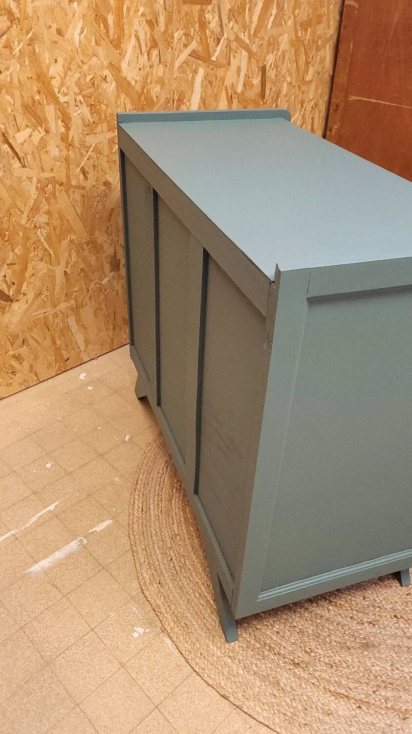 Vintage chest of drawers