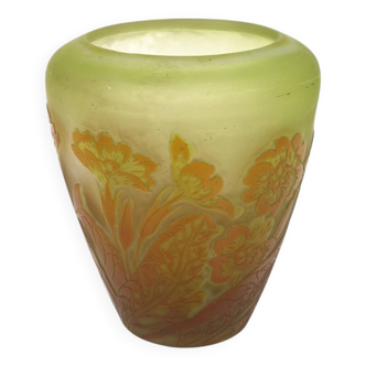 Etablissements gallé multi-layered glass vase with floral decoration, signed