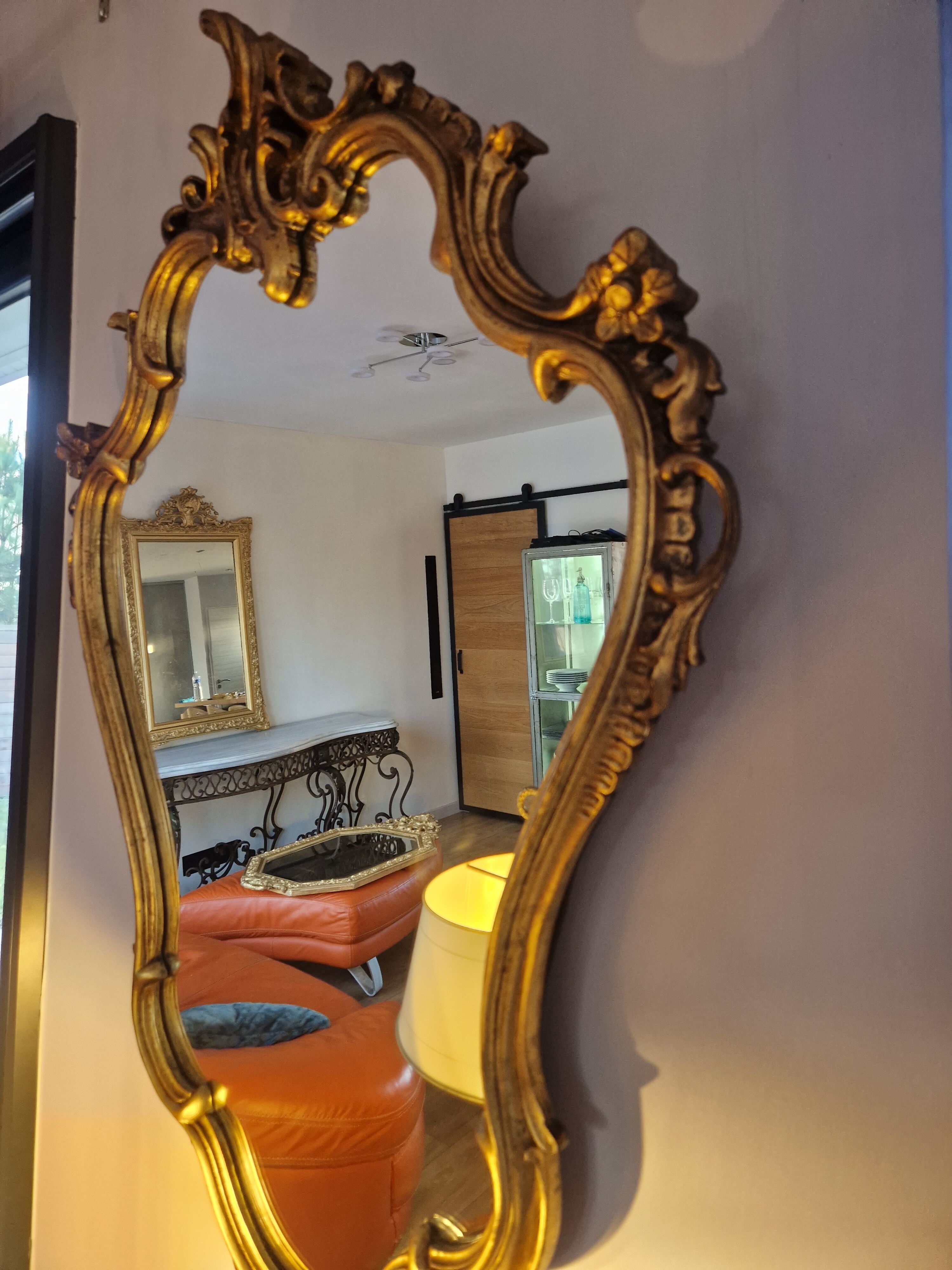 Golden baroque mirror 98 x 67 cm