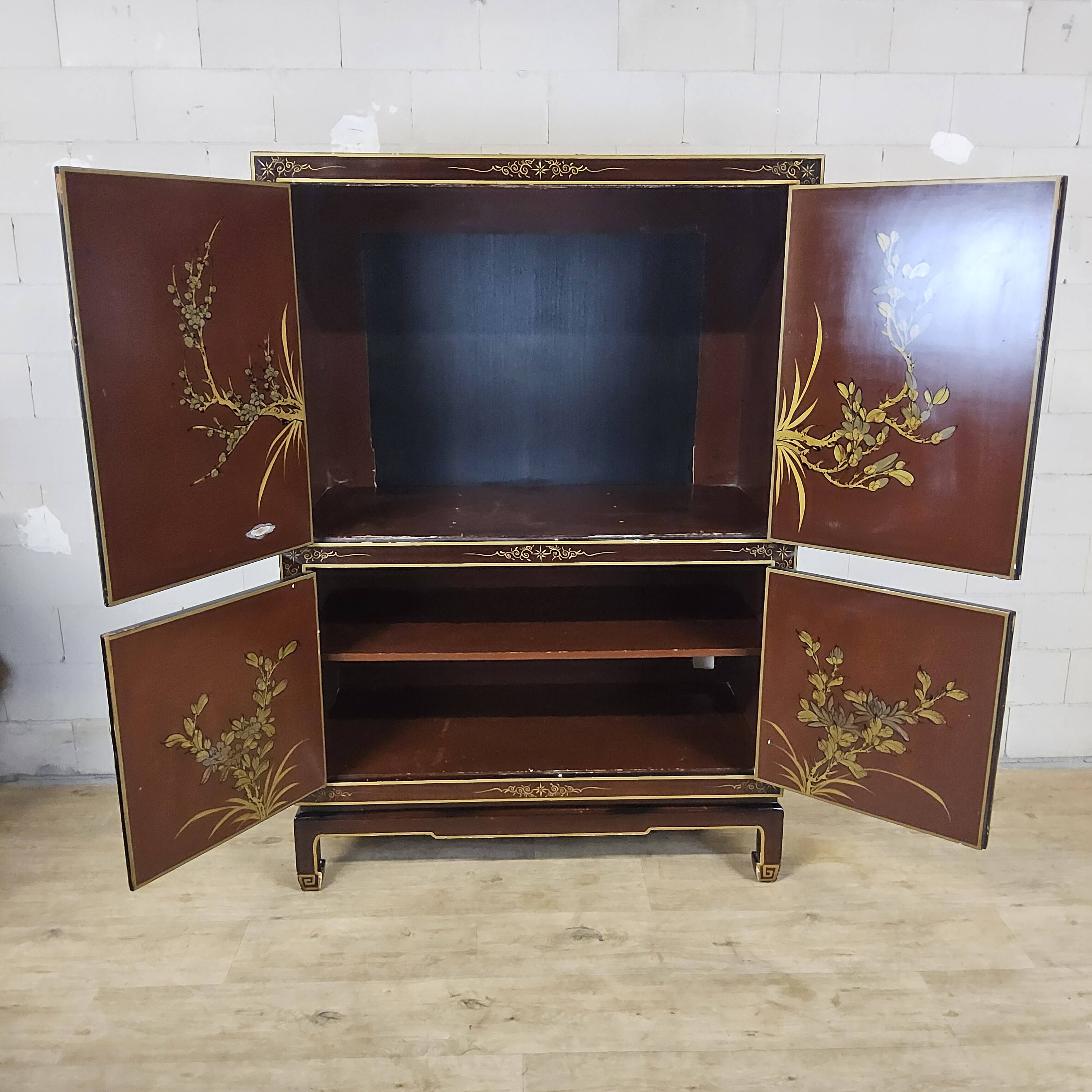 Vintage Chinese cabinet gold leaf / flowers and birds / bohemian
