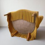 Fauteuil crapaud en tissu jaune