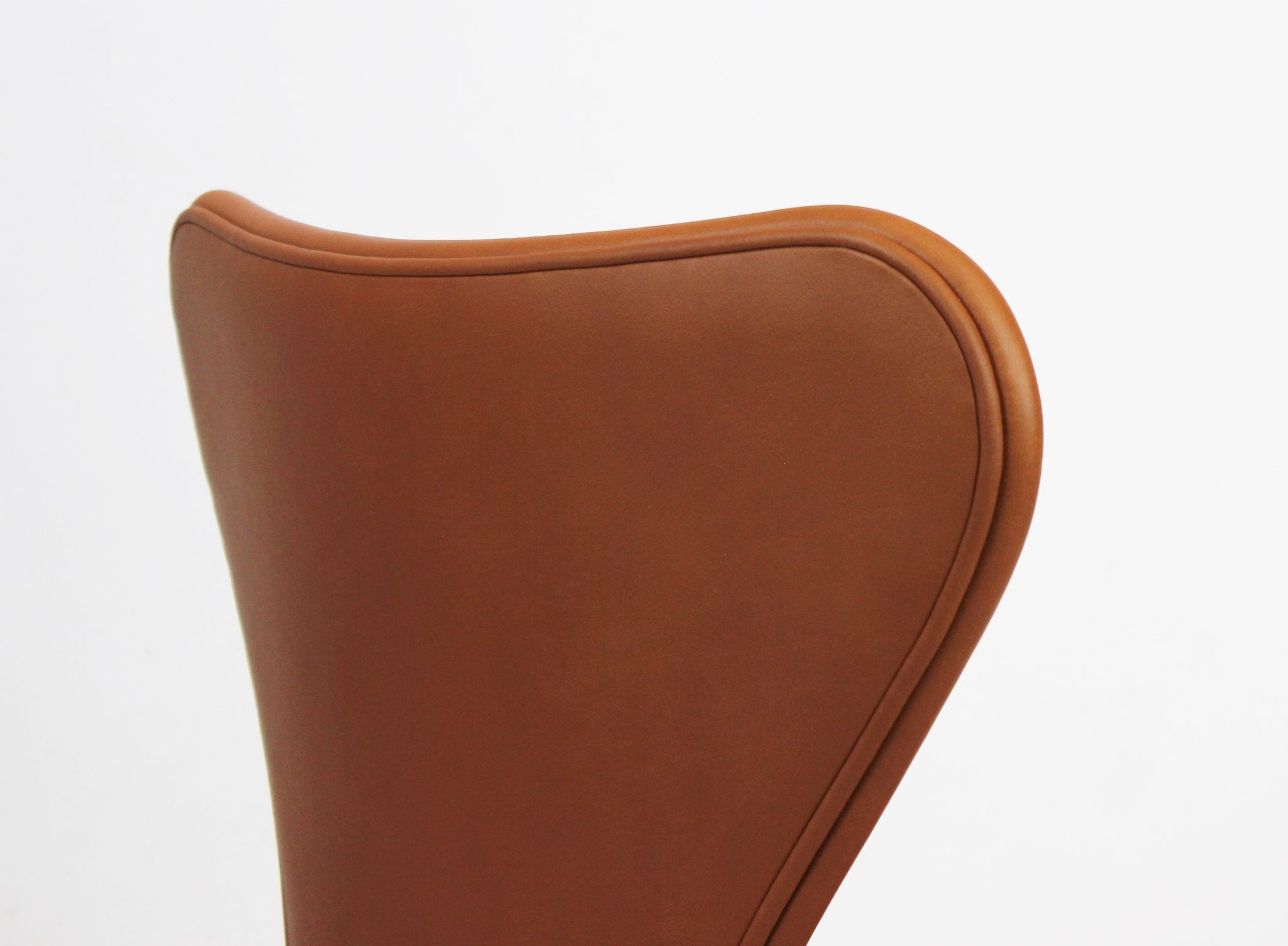 Lot de 4 chaises modèle 3107 par Arne Jacobsen et fabriqué par Fritz Hansen