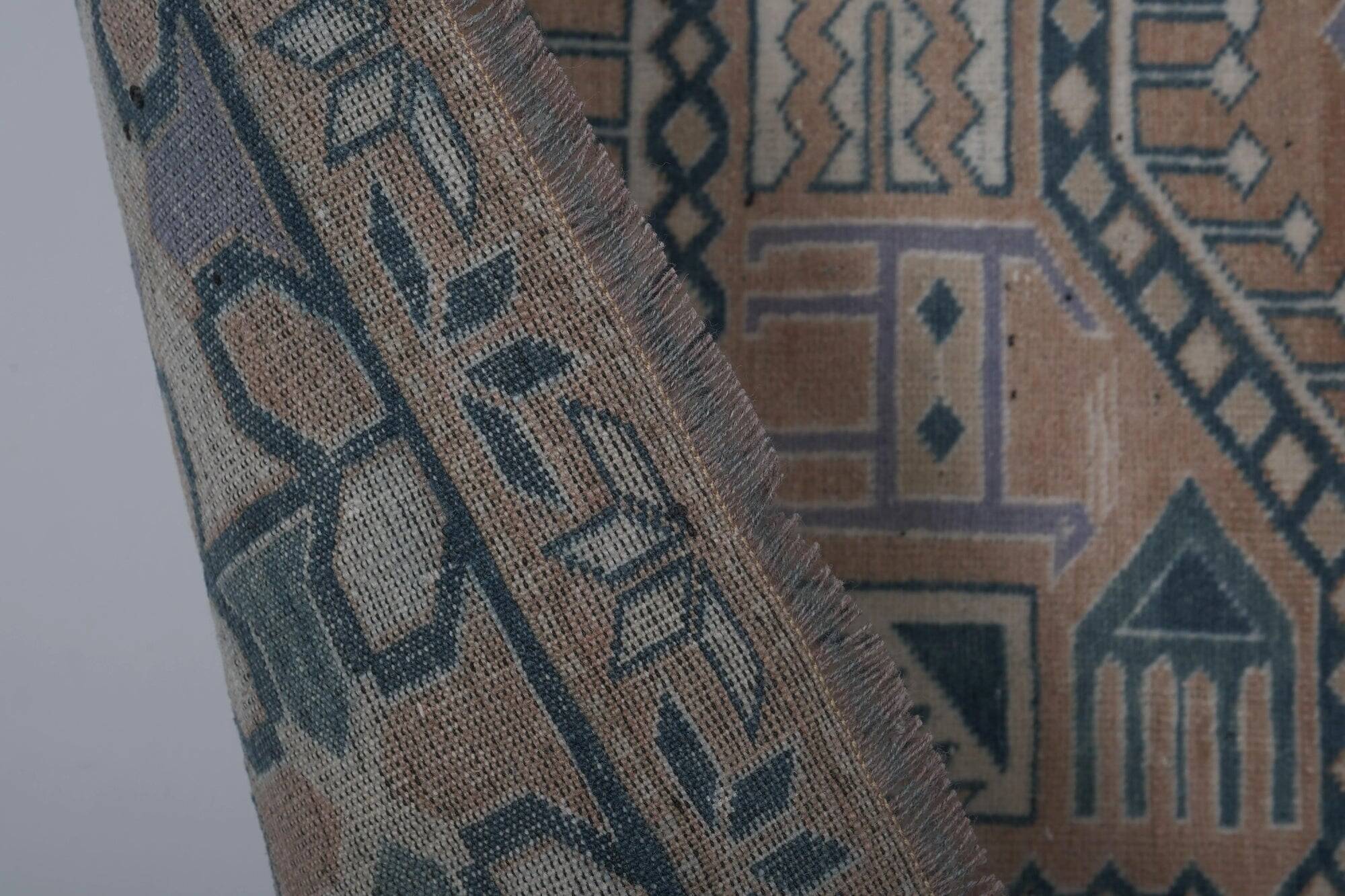 Vintage Turkish Oushak rug 183x193 cm