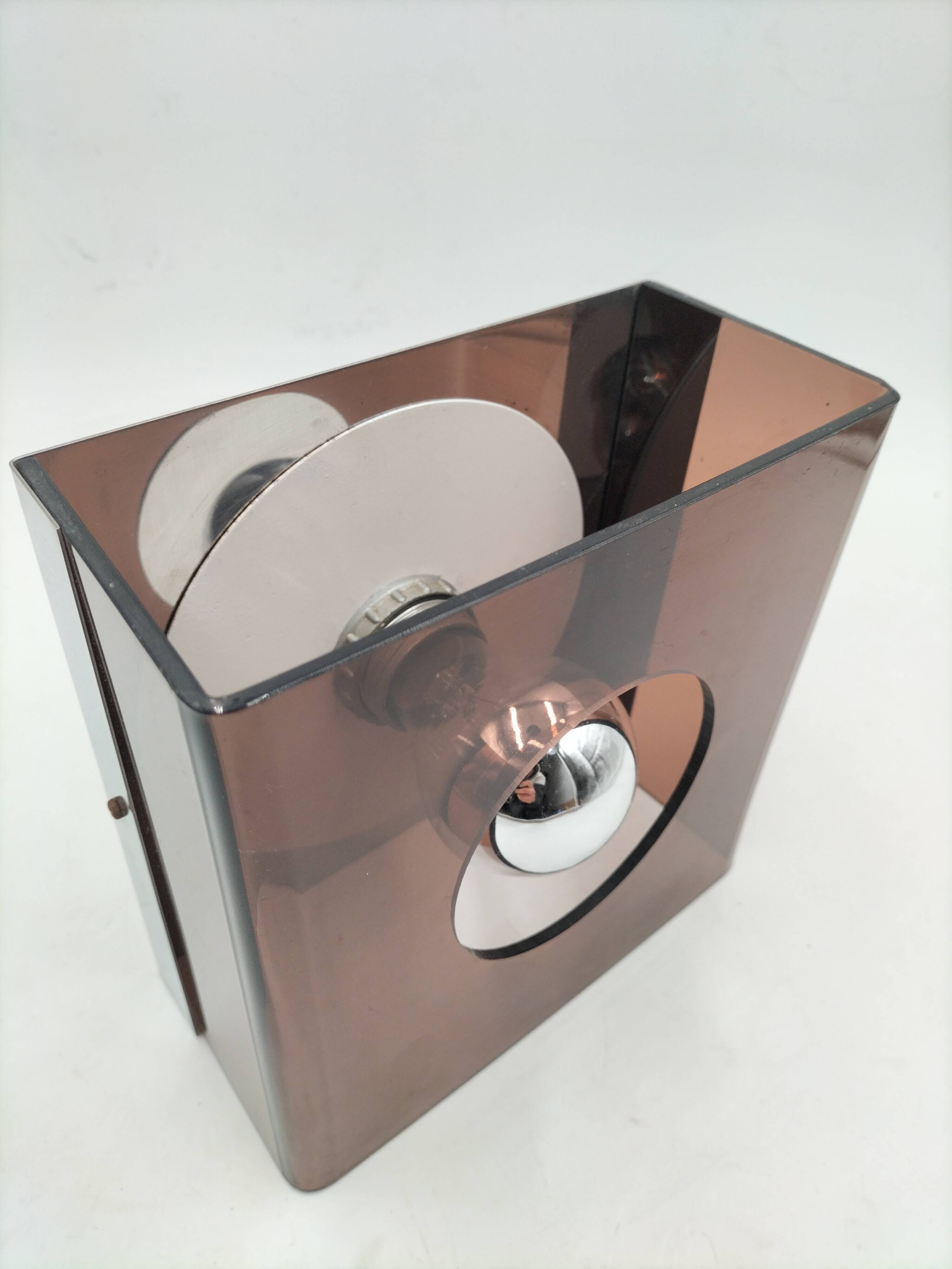 “Disco” wall lamp by Jocelyne Trocmé