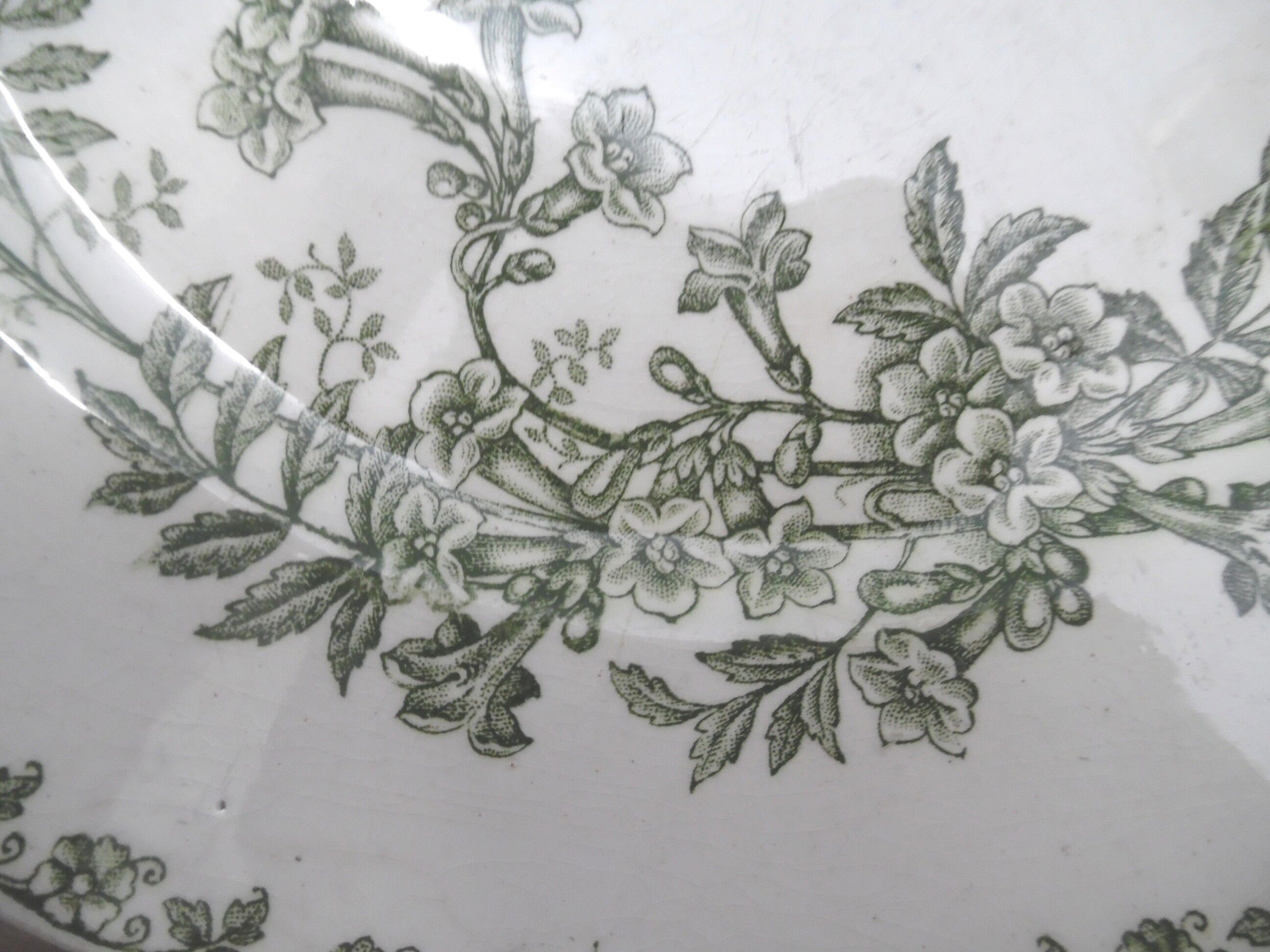 Saladier Ancien En Faïence De Saint-Amand – Décor Classique – REF 4621C
