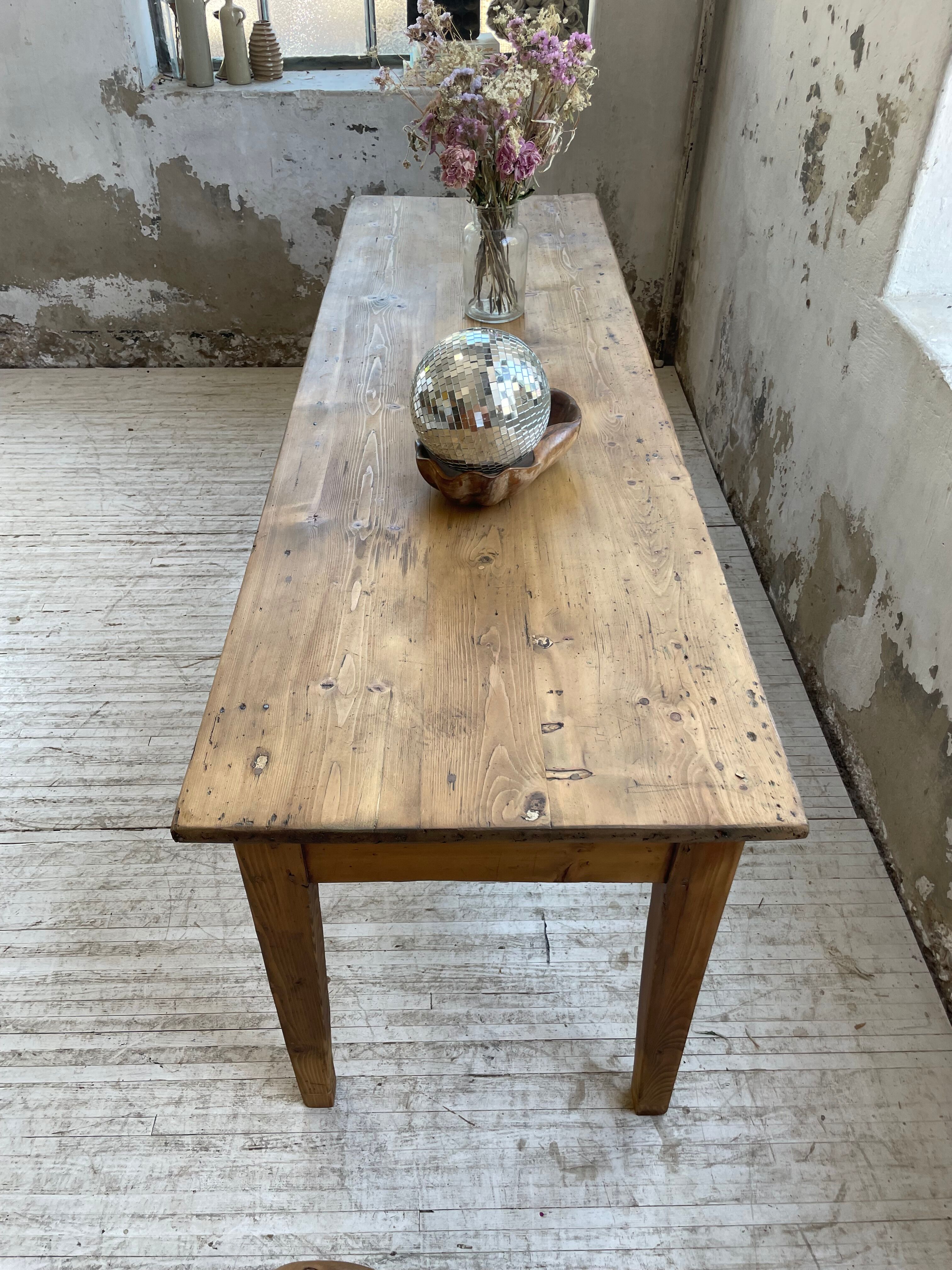 Farmhouse table pine multi-drawers
