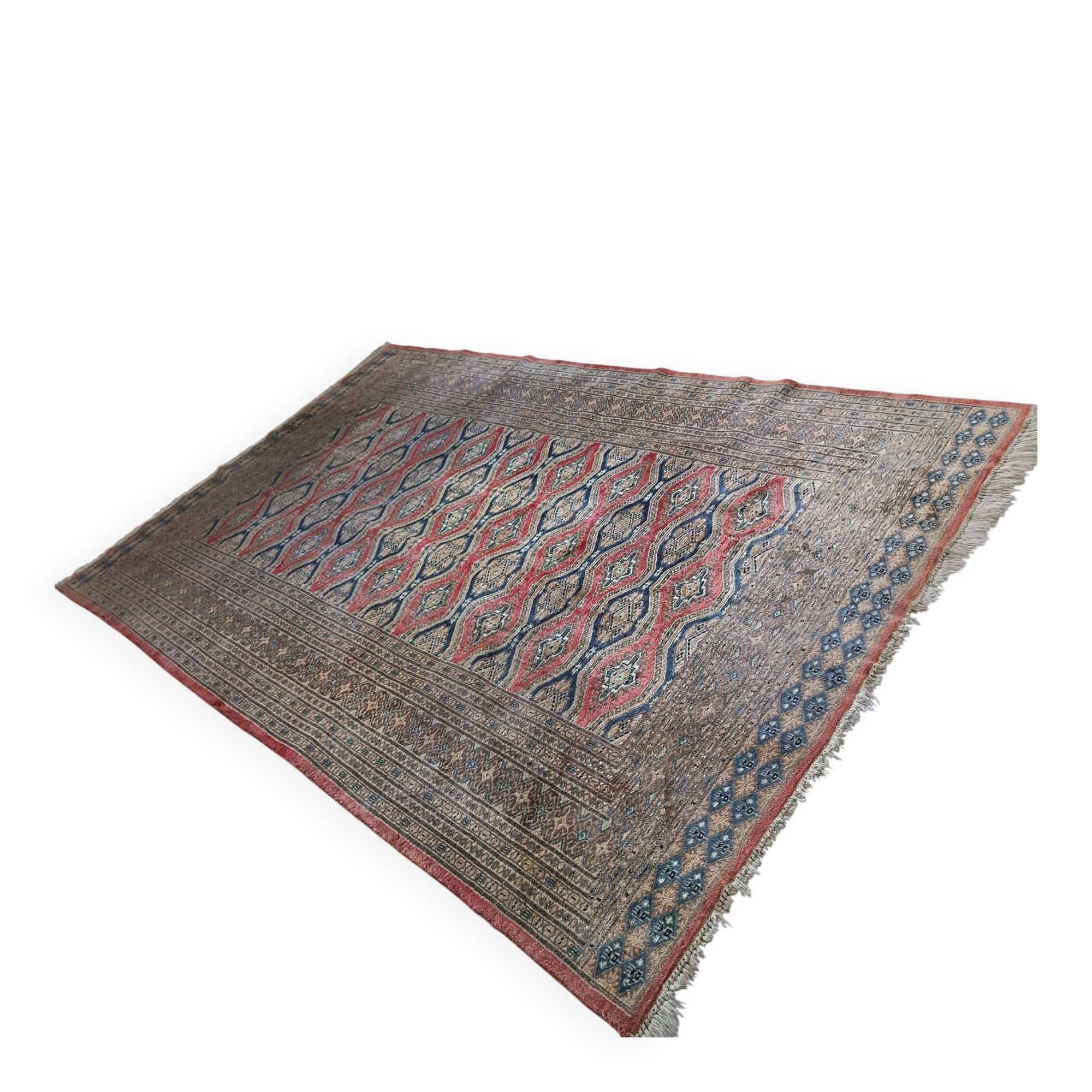 Handmade Pakistani carpet