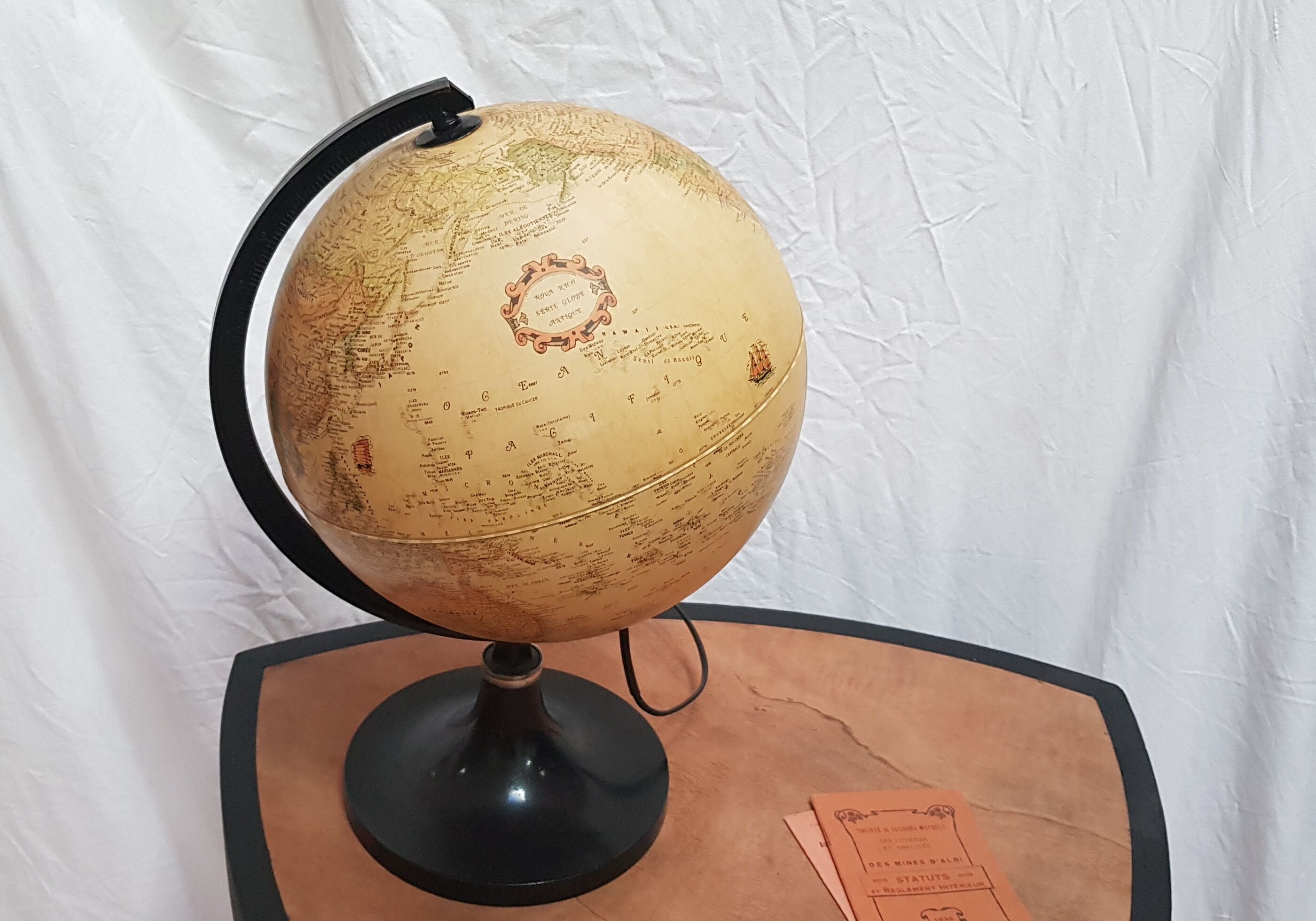Light Earth Globe Nova Rico