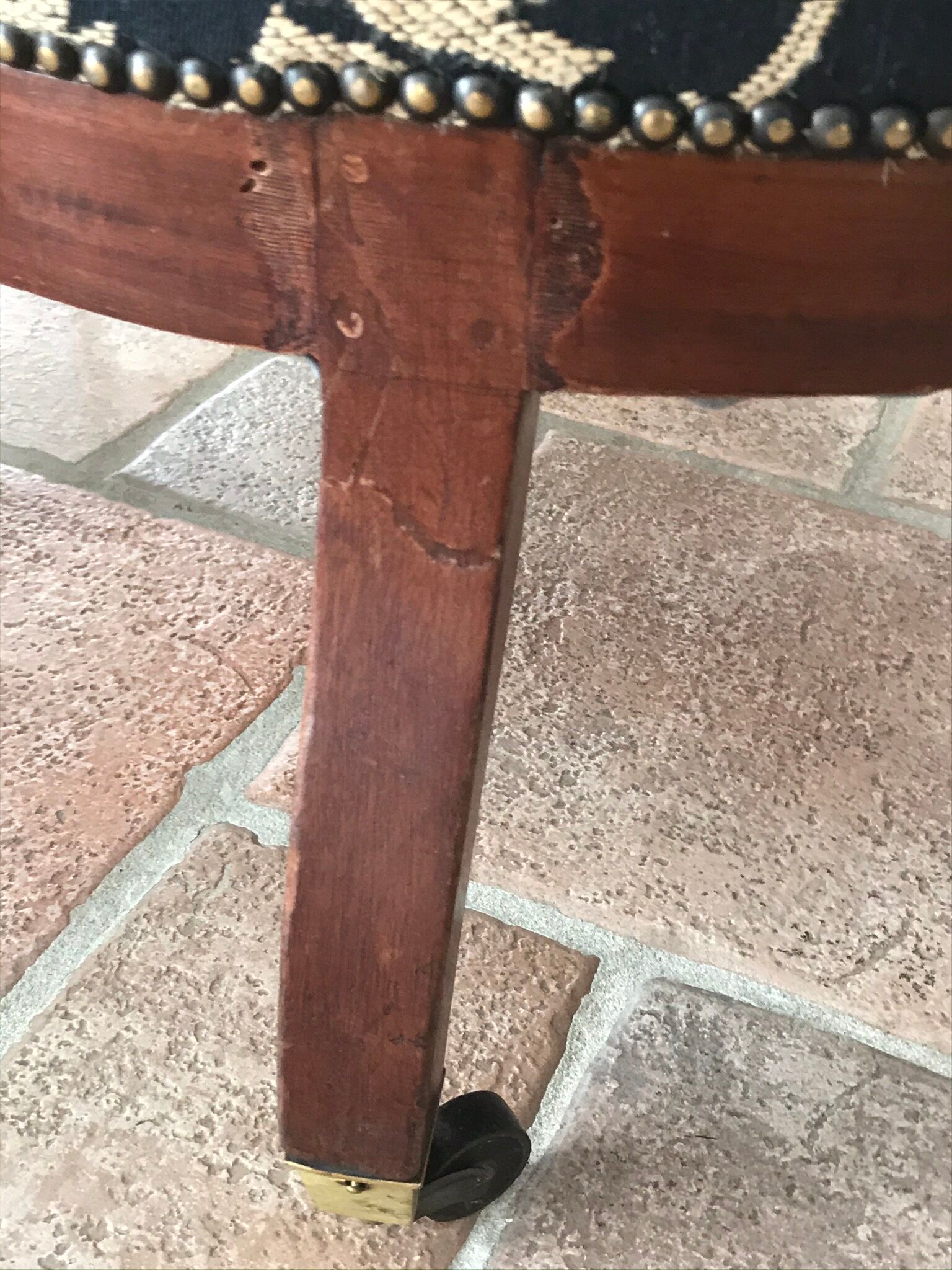 Restoration toad chair