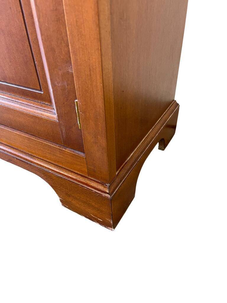 Vitrine en bois vintage / armoire
