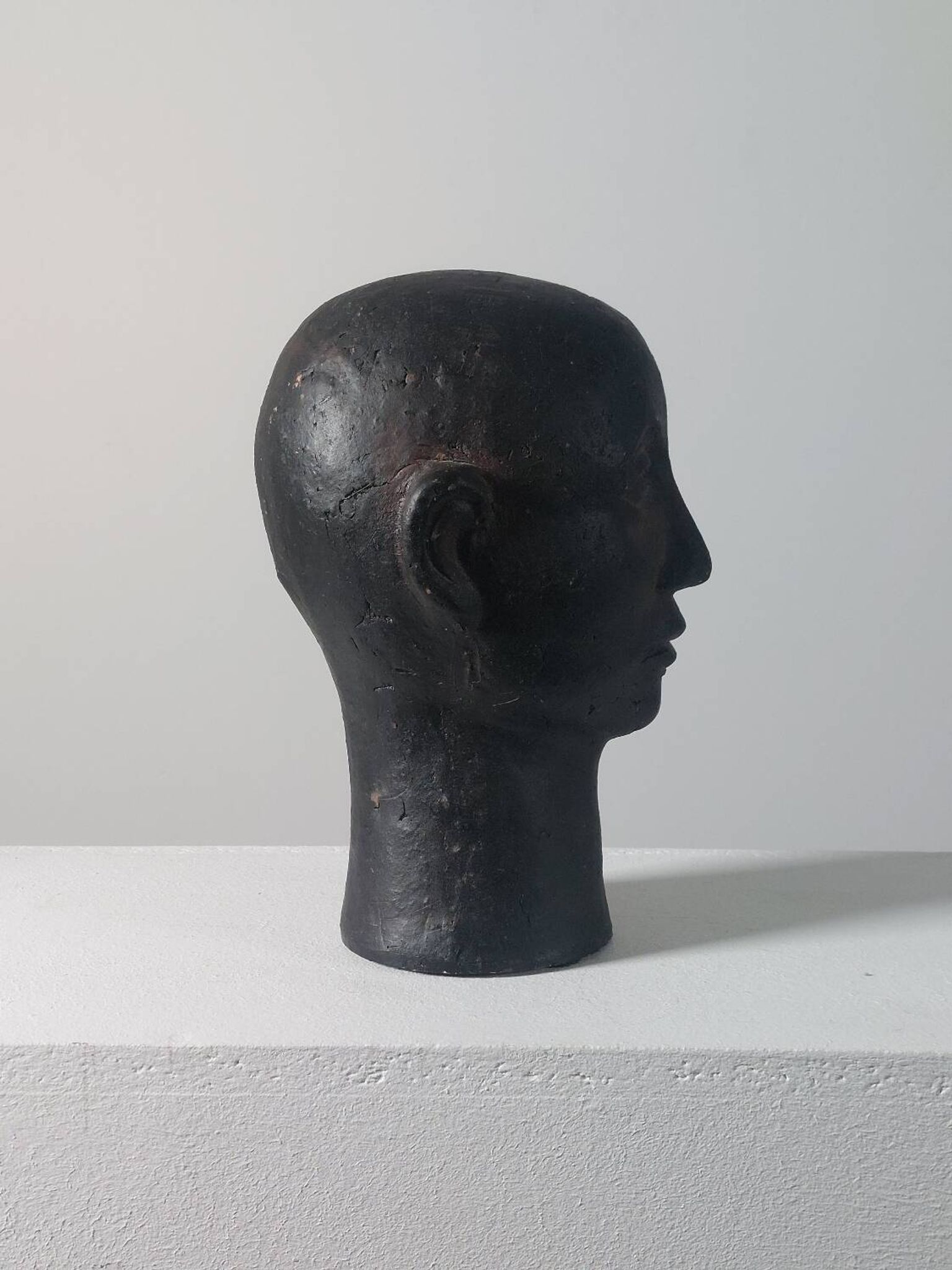 Rare buste en céramique de portrait Wunderkammer