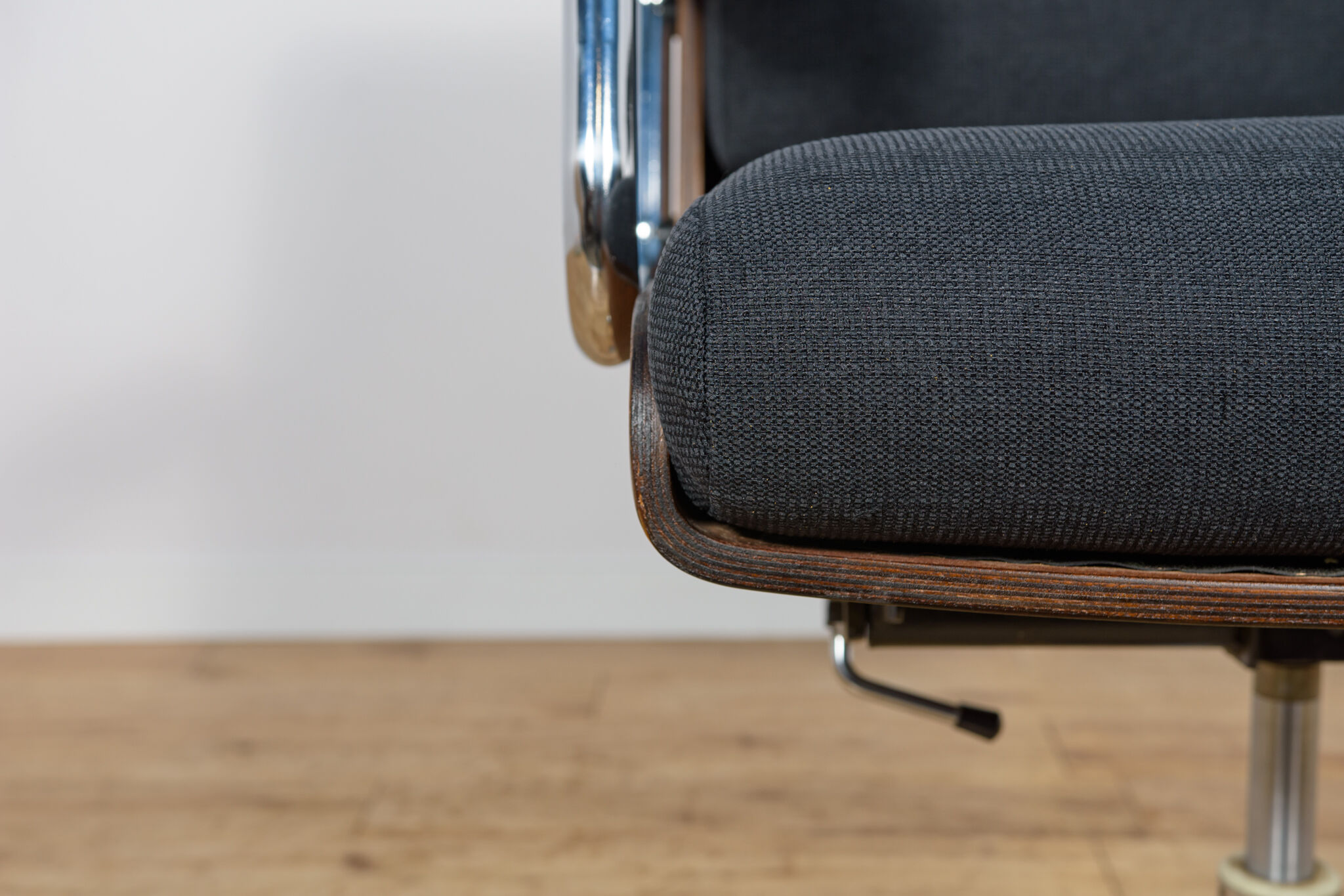 Mid-century swivel office chair by Gordon Russell, United Kingdom, 1970s