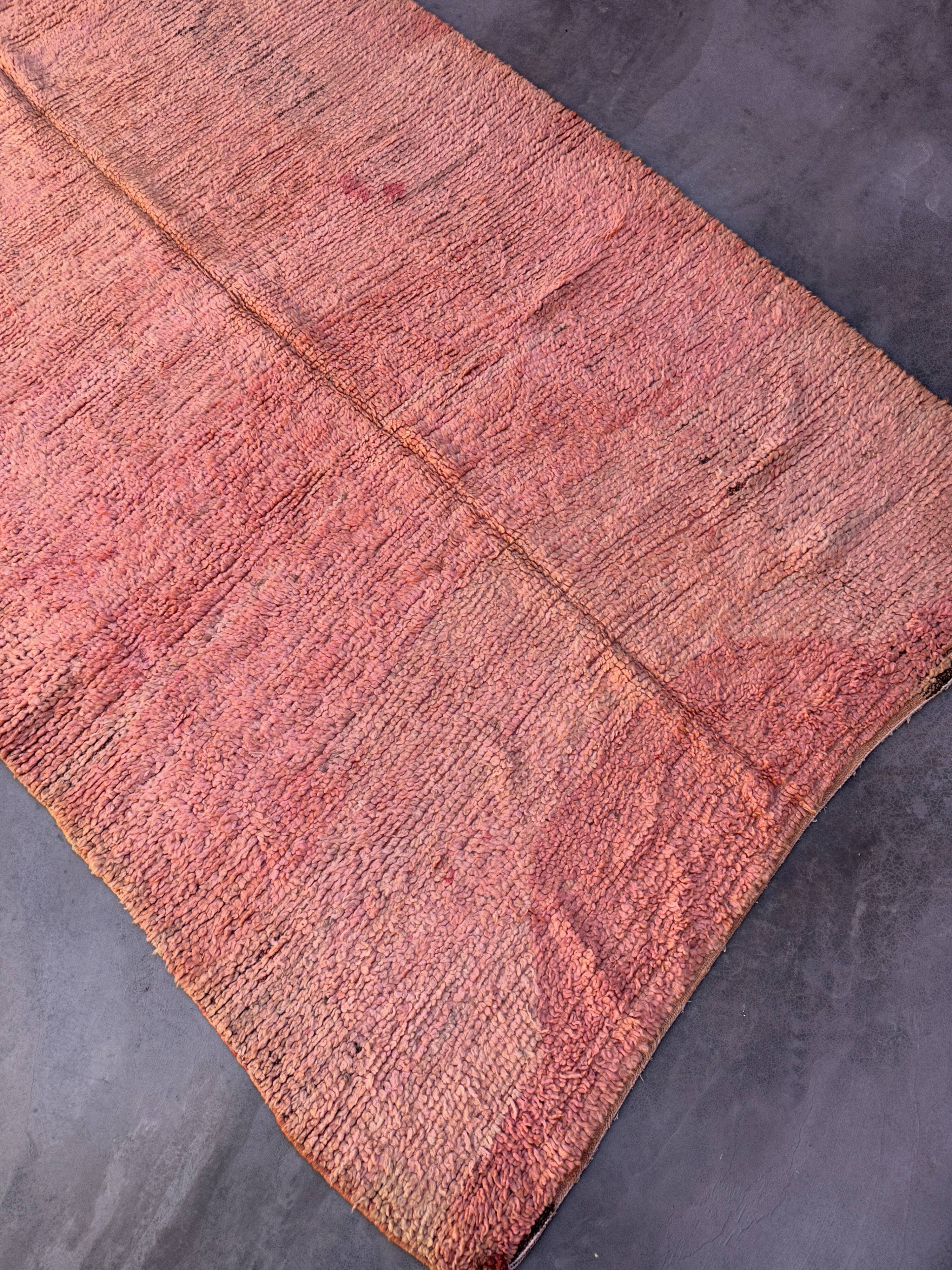 Beni M'Guild Moroccan rug pink - 160 x 467 cm