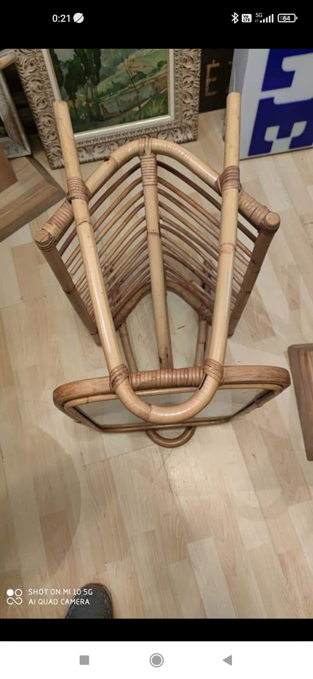 Rattan and frosted glass end table with magazine rack