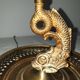 Lampe bouillotte au dauphin