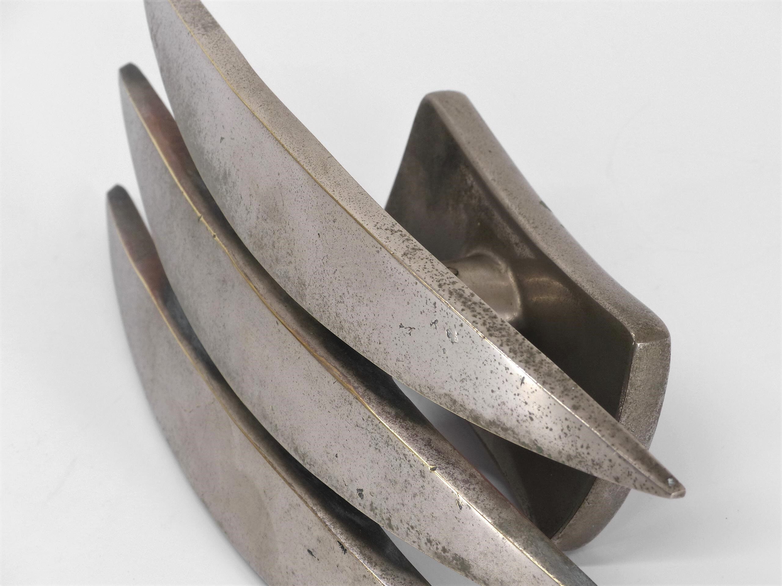 Brutalist door handle in silver bronze