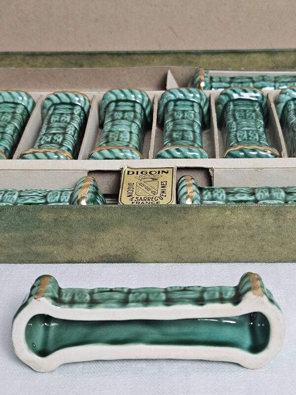 Coffret de 12 porte-couteaux Digoin Sarreguemines France