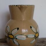 Water pitcher vase old décor daisies