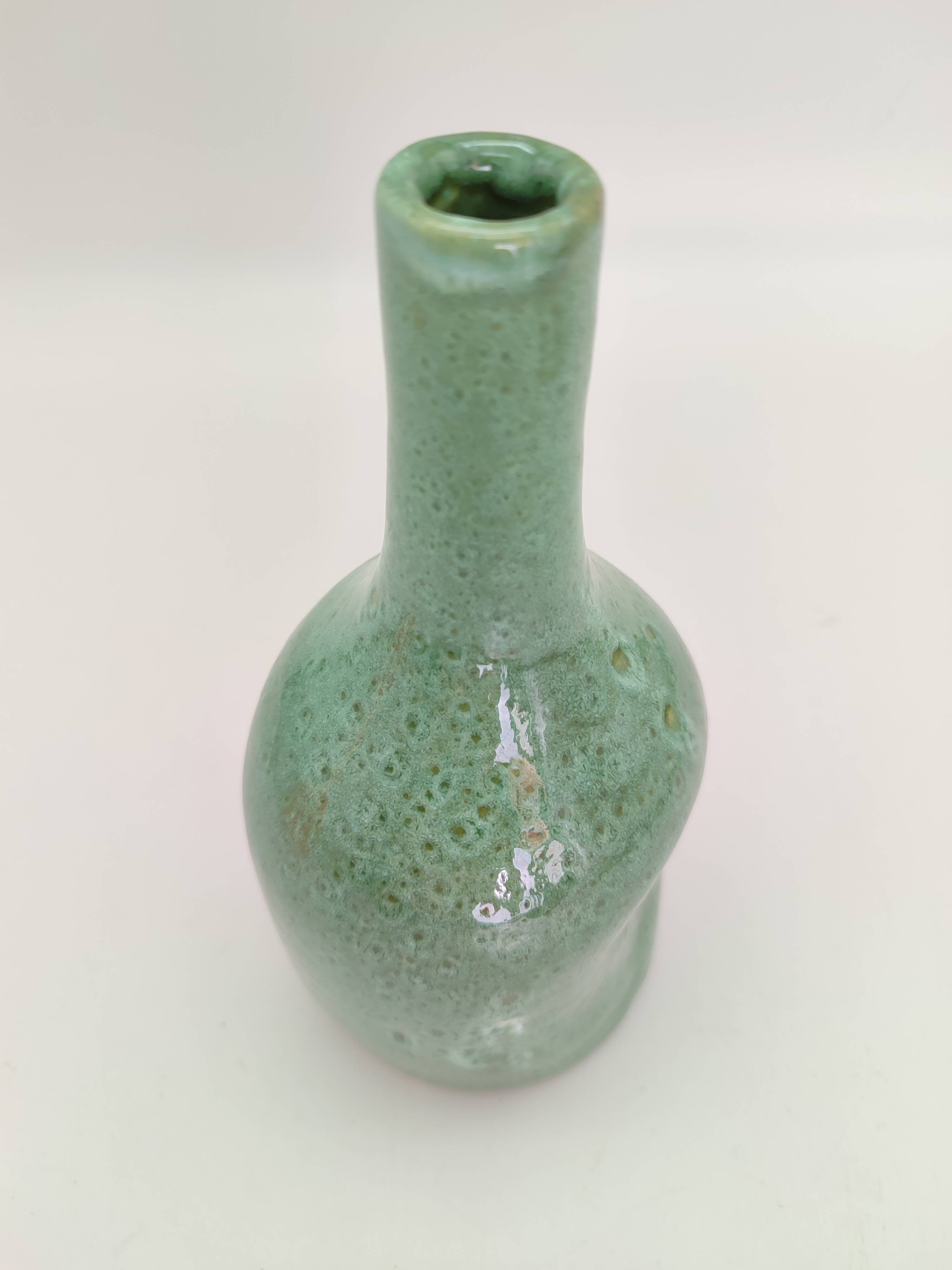 Elegant Emerald Green Ceramic Bottle
