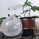 Grande carafe, bouteille vintage en verre soufflé artisanal