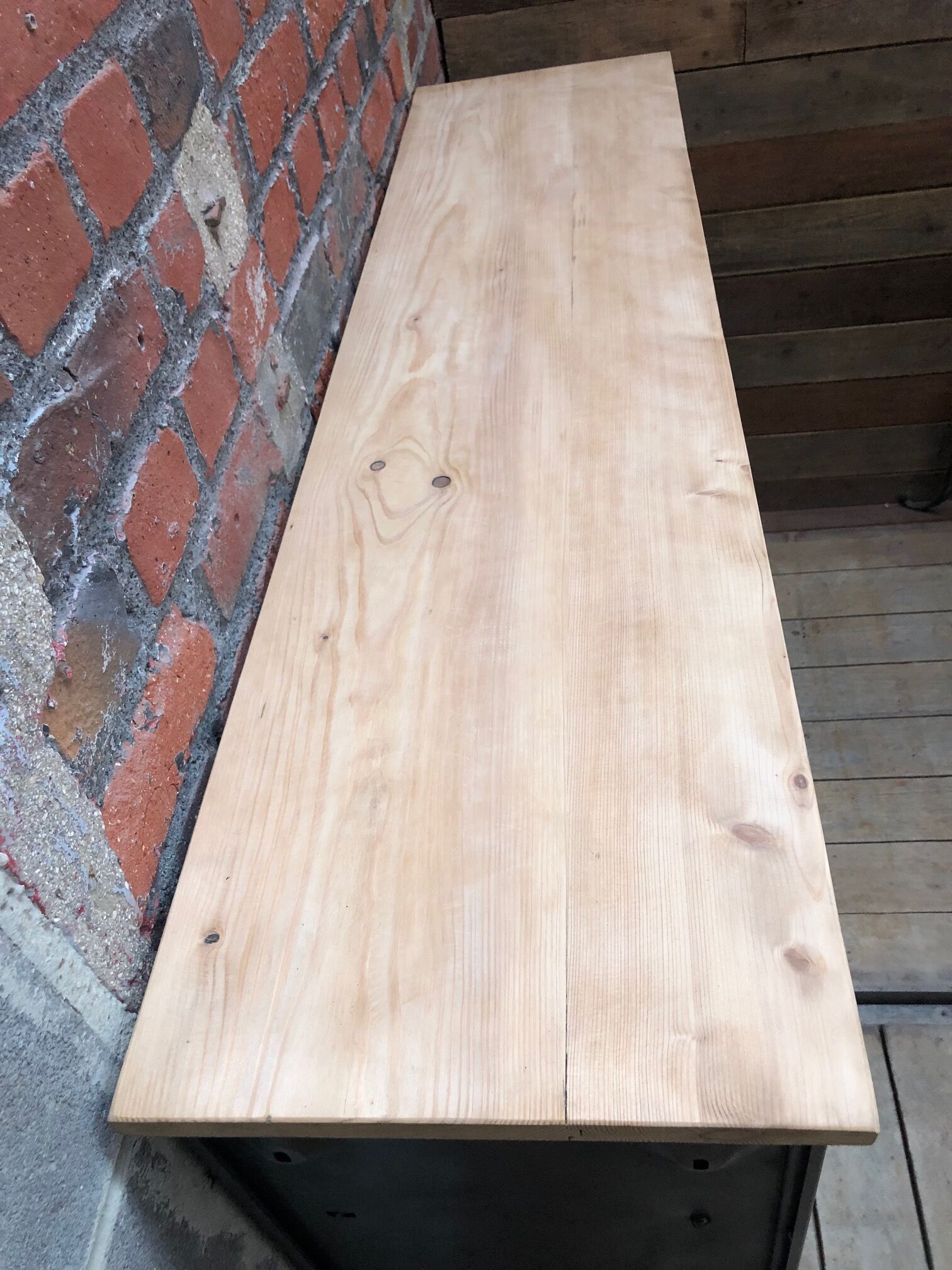 Old metal cabinet 15 valves