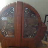 Showcase art deco