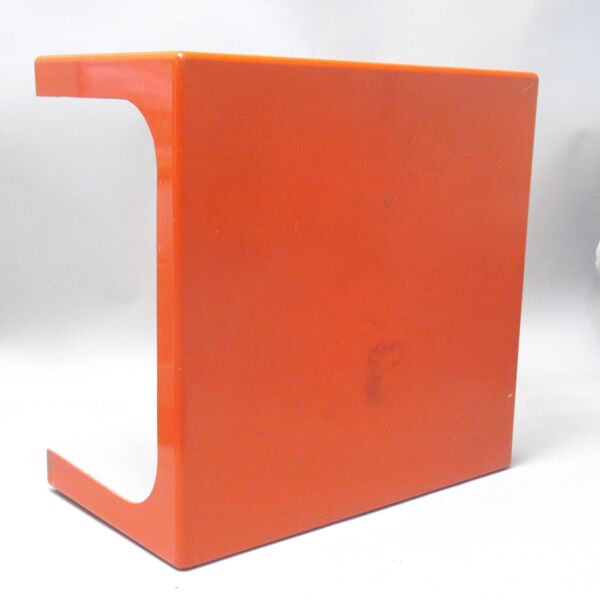 Table basse en fibre de verre orange Prisunic Années 70
