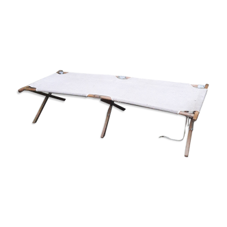 Period military camp bed