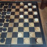 Ancien coffret de jeu de backgammon et de dames en bois