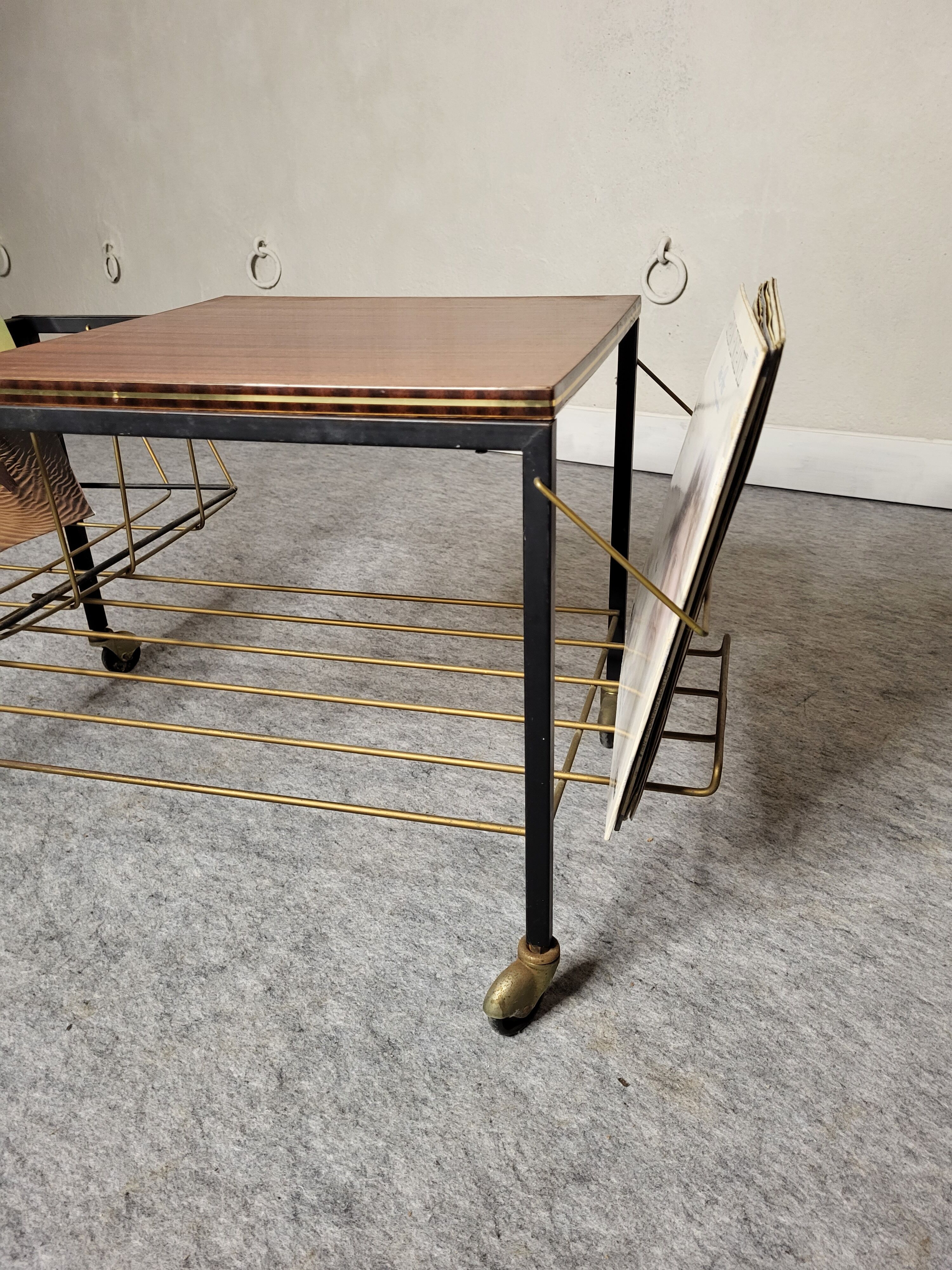 Vinyl door, vintage magazines