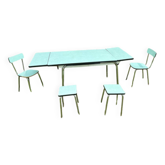 Table en Formica avec 2 chaises et 2 tabourets