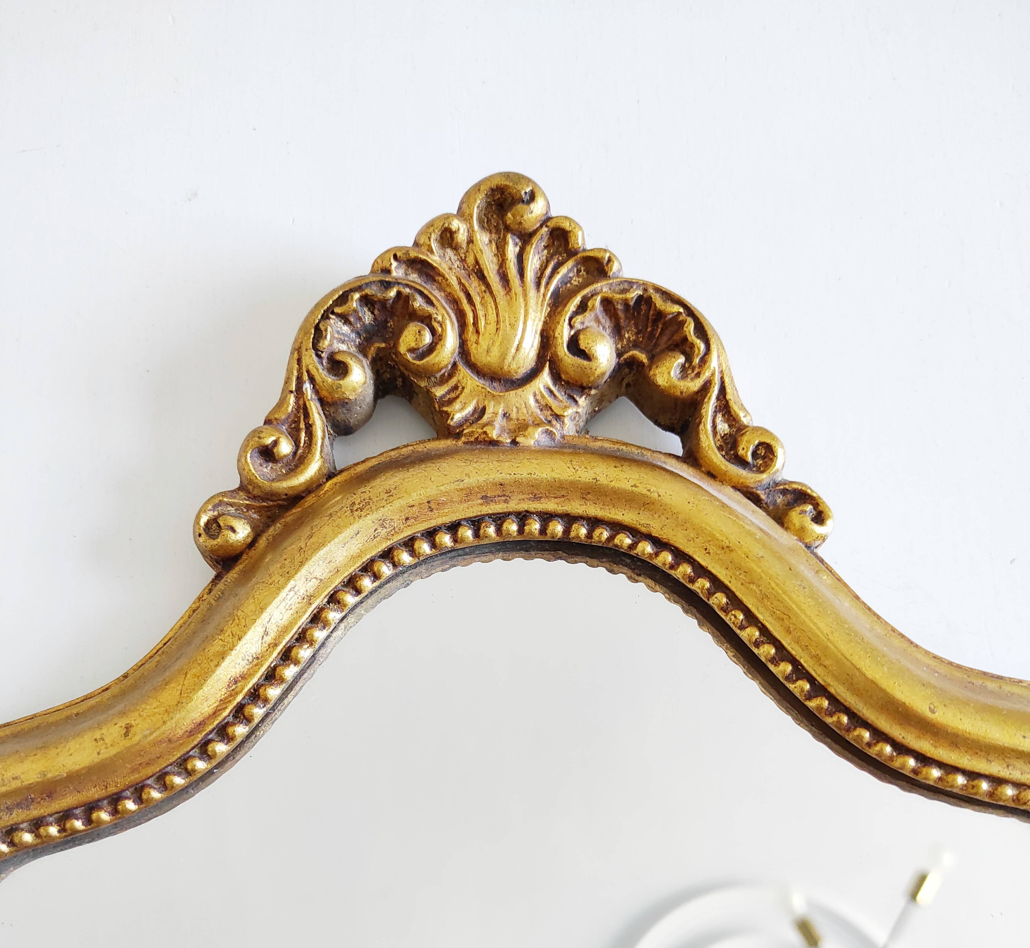 Gold mirror 38.5 x 26 cm