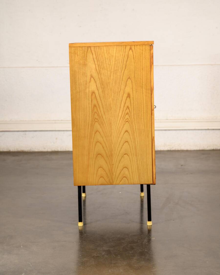 Modernist buffet