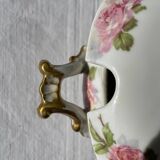 Set of dishes, soup tureen and sauceboat
