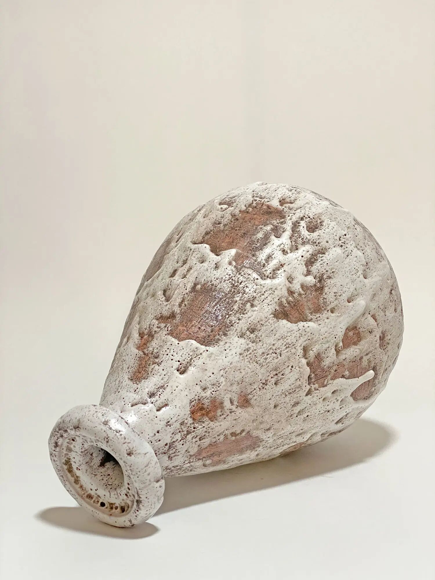 Large pear-shaped vase