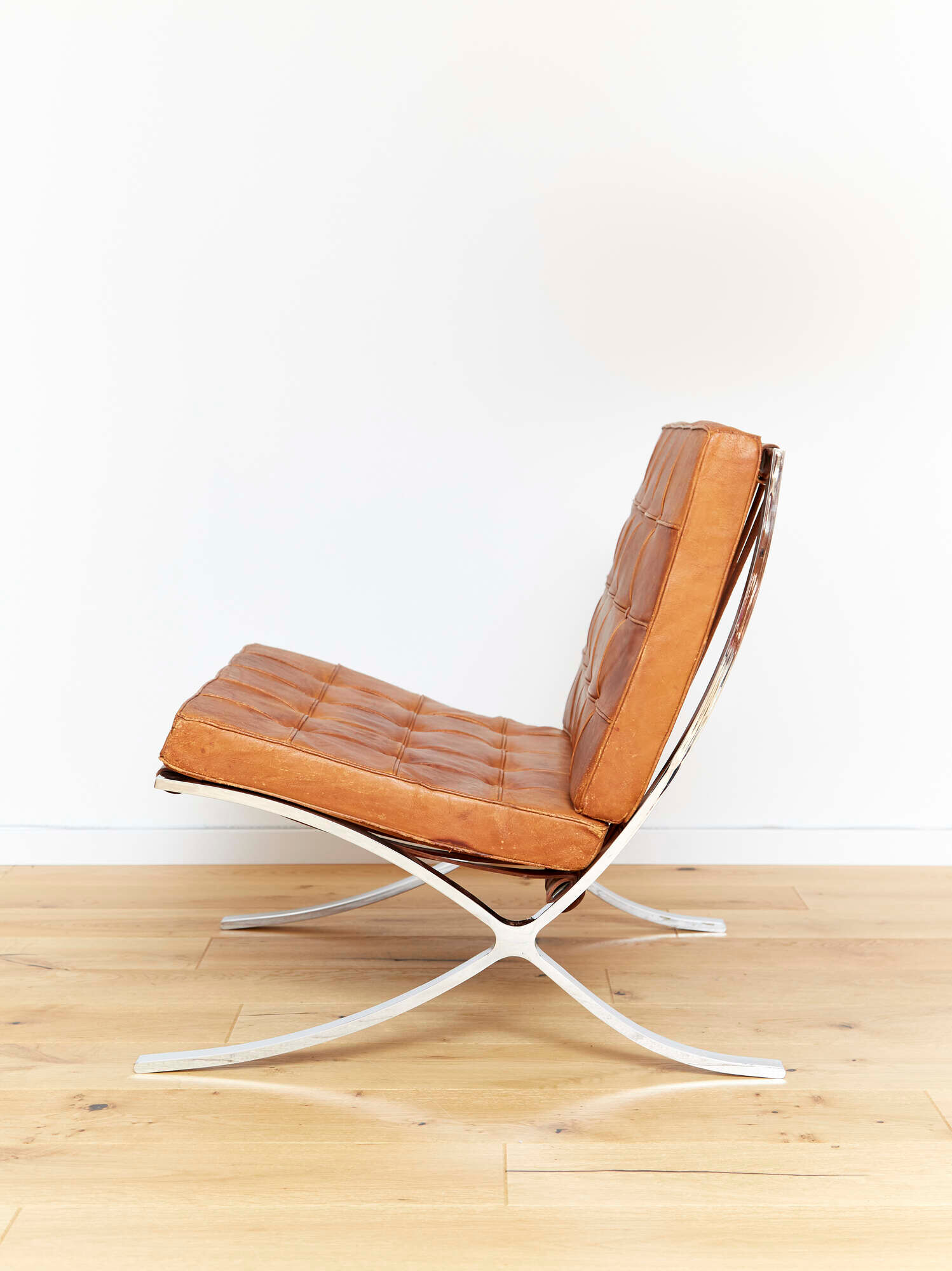 Ludwig Mies van der Rohe MR90 Barcelona armchair
