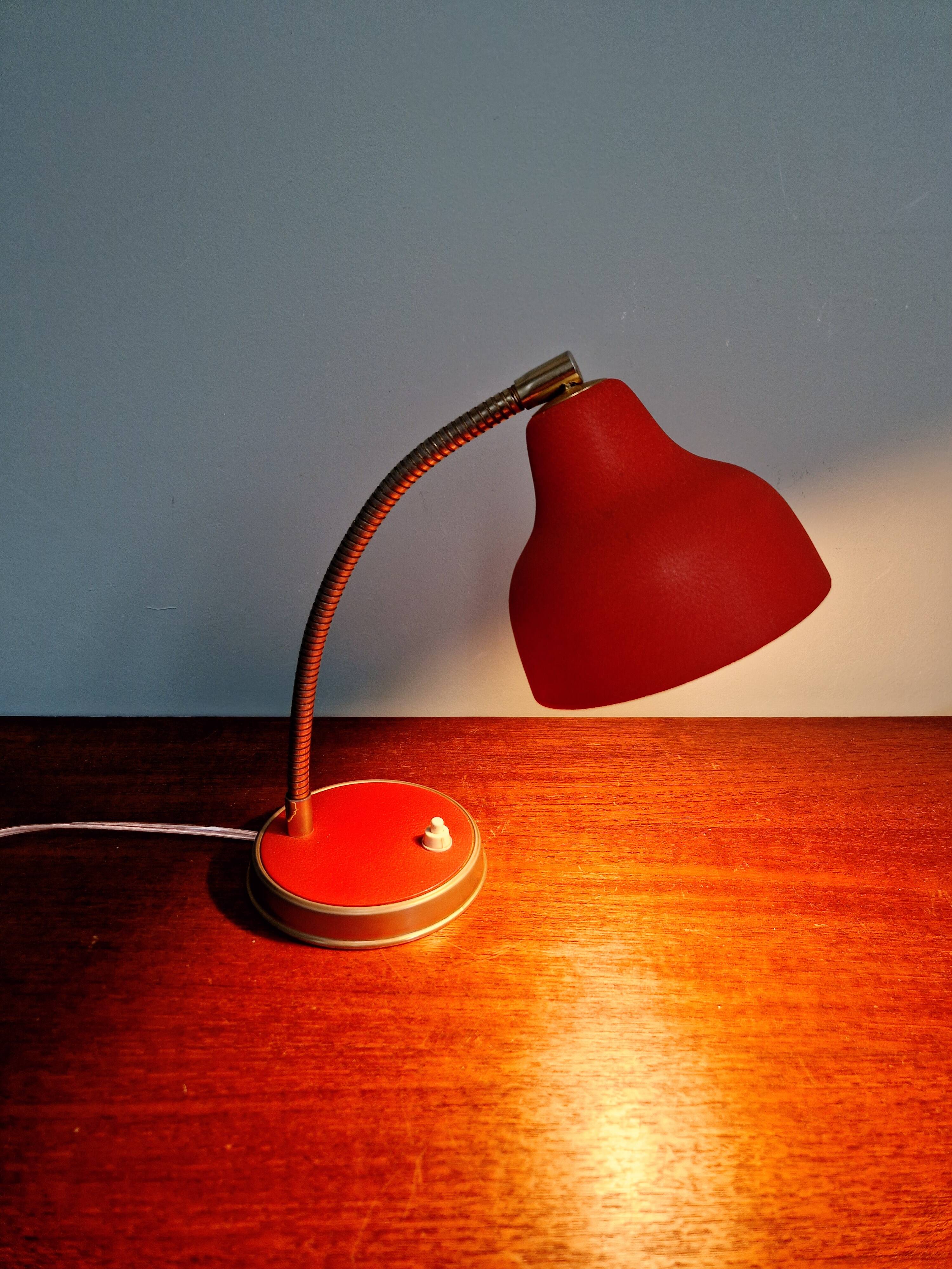 Vintage articulated desk lamp in red lacquered metal, 1950s